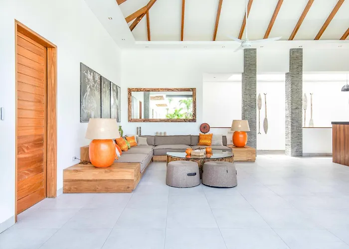 Villa Canggu 400m To Beach Escape 4br Designer Villa *