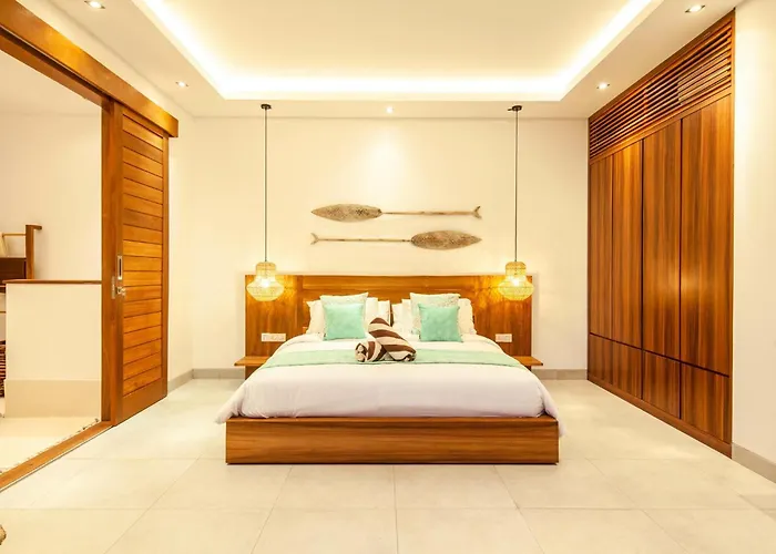 Canggu 400m To Beach Escape 4br Designer Villa Canggu