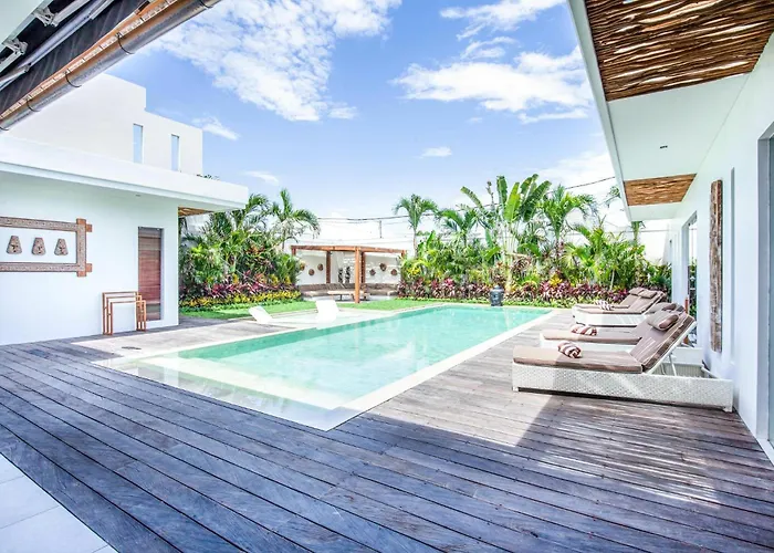 Canggu 400m To Beach Escape 4br Designer Villa Villa