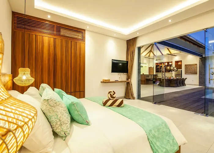 Canggu 400m To Beach Escape 4br Designer Villa Canggu