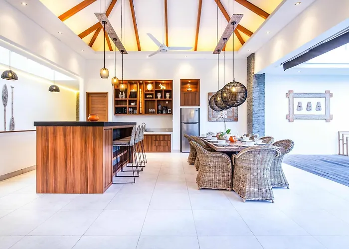 Canggu 400m To Beach Escape 4br Designer Villa