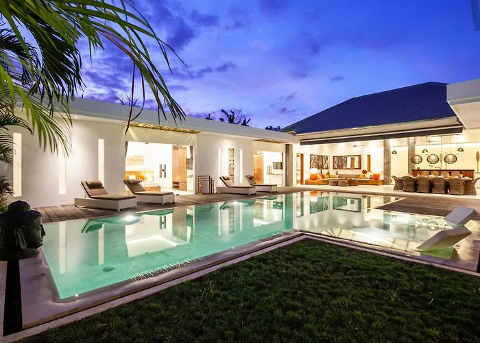 Canggu 400m To Beach Escape 4br Designer Villa Canggu