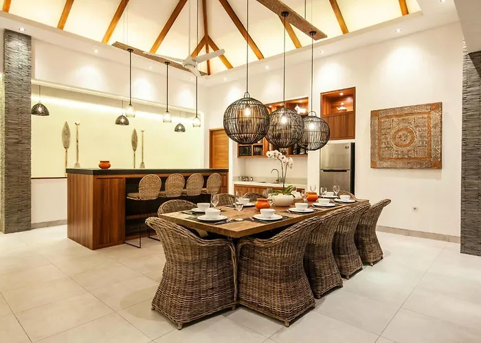 Villa Canggu 400m To Beach Escape 4br Designer Villa *