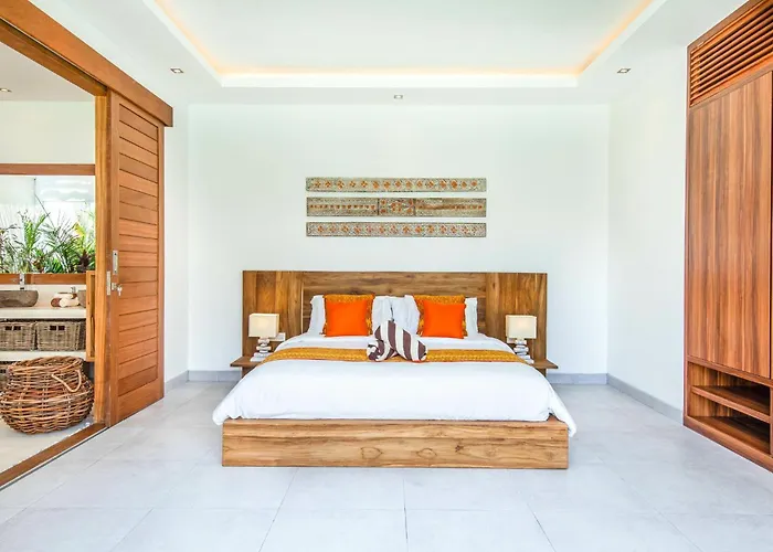 Canggu 400m To Beach Escape 4br Designer Villa *