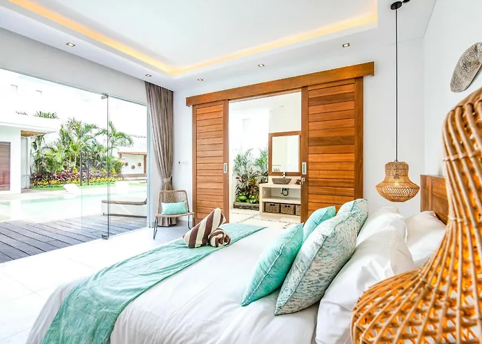 Canggu 400m To Beach Escape 4br Designer Villa Canggu