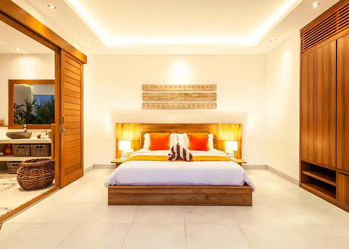 Canggu 400m To Beach Escape 4br Designer Villa *